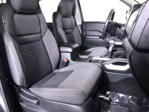 Used 2025 Nissan Frontier SV w/ SV Convenience Package RWD image 47