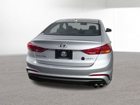 Used 2018 Hyundai Elantra Sport w/ Sport Premium Package 03 FWD image 9
