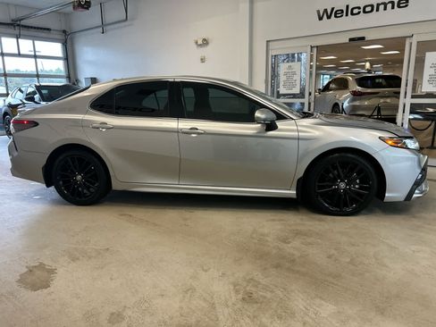 Used 2023 Toyota Camry XSE w/ Cold Weather Package FWD image 7