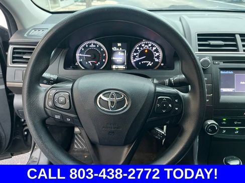 Used 2017 Toyota Camry LE FWD image 18