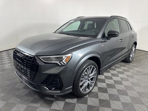 Used 2025 Audi Q3 2.0T Premium Plus w/ Premium Plus Package image 3