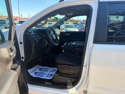 Used 2022 Chevrolet Silverado 1500 Custom image 12