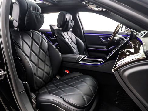 New 2026 Mercedes-Benz Maybach S 580 4MATIC image 7