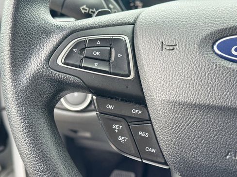 Used 2017 Ford Escape SE FWD image 24