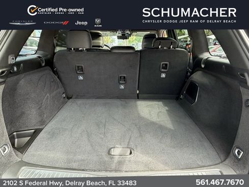 Used 2023 Jeep Grand Cherokee Summit AWD/4WD image 20