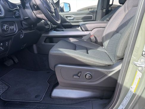 New 2026 RAM 1500 4x4 Crew Cab image 20