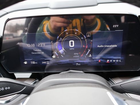 New 2025 Chevrolet Suburban Premier w/ Sun And Tow Package image 21