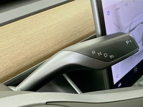 Used 2019 Tesla Model 3 Long Range image 23