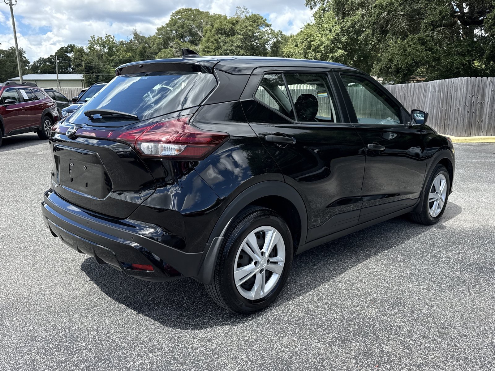 Used 2024 Nissan Kicks S FWD image 5