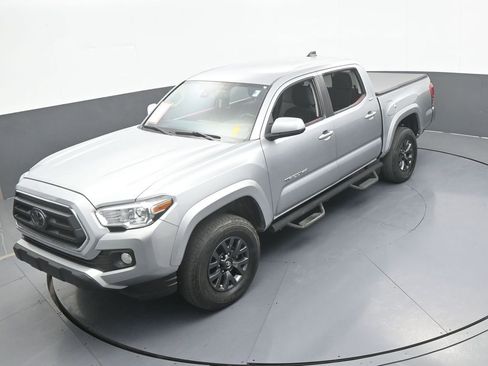 Used 2023 Toyota Tacoma SR5 RWD image 42