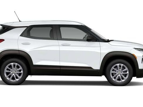 New 2026 Chevrolet TrailBlazer LS FWD image 5