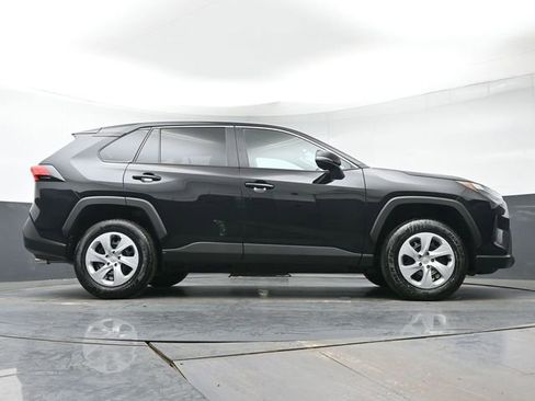 Certified 2025 Toyota RAV4 LE AWD/4WD image 31