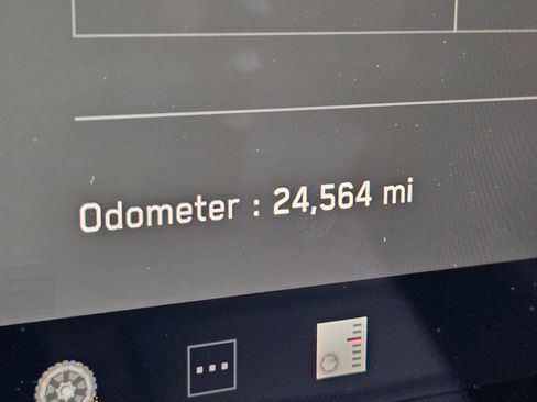 Used 2024 Tesla Cybertruck AWD Crew Cab image 9