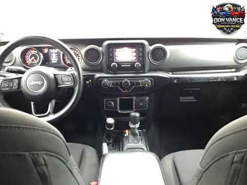 Used 2021 Jeep Wrangler Unlimited Sport AWD/4WD image 12