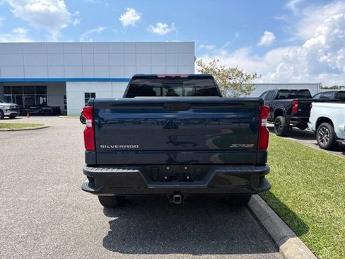 Certified 2022 Chevrolet Silverado 1500 ZR2 w/ Technology Package AWD/4WD image 4