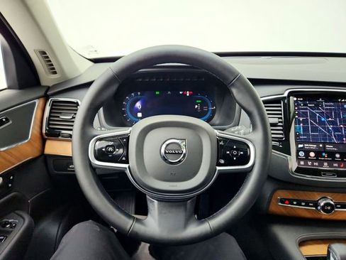 Certified 2025 Volvo XC90 T8 Plus w/ Protection Package Premier image 21