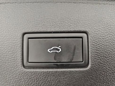 Used 2023 Volkswagen Atlas SEL Premium image 36