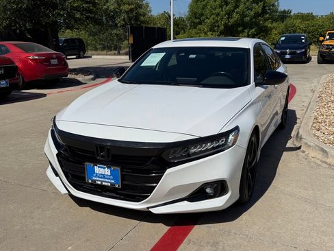 Used 2021 Honda Accord Sport image 1