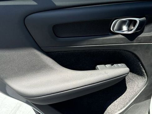 New 2024 Volvo XC40 B5 Ultimate w/ Climate Package image 20