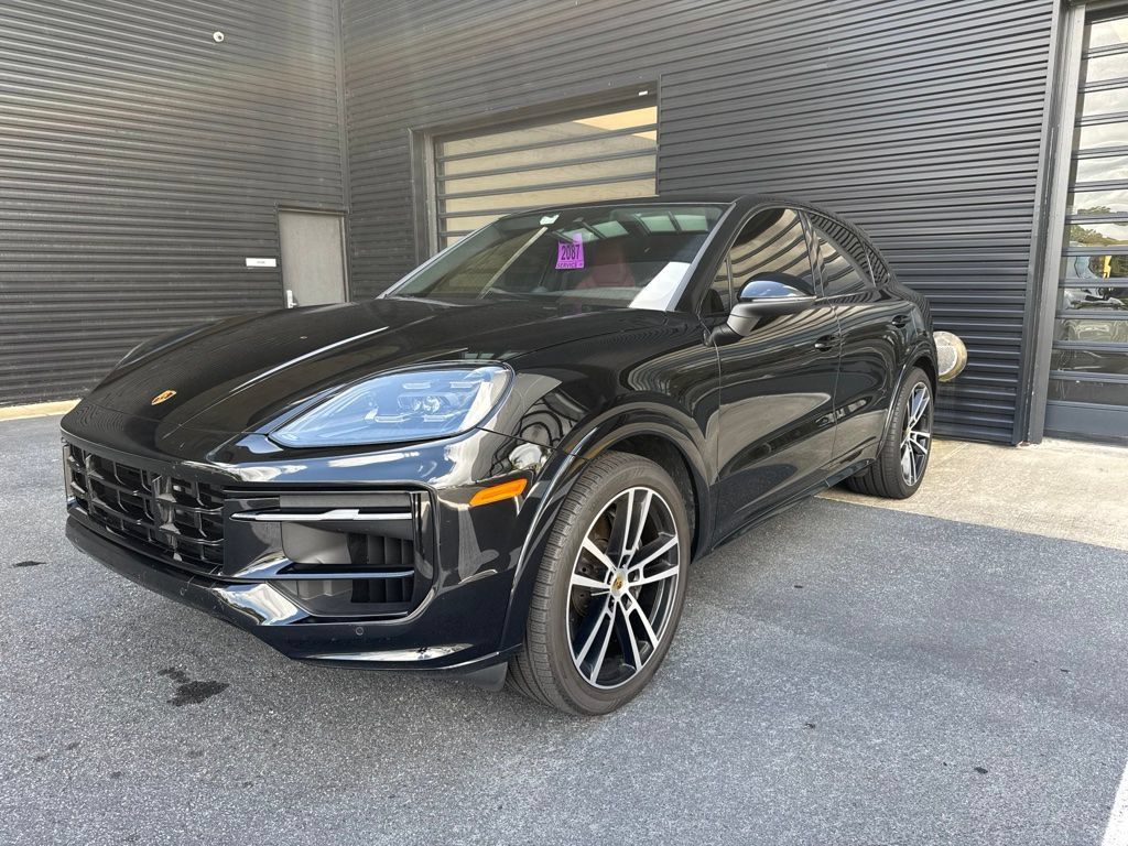 Certified 2024 Porsche Cayenne Coupe AWD/4WD image 1