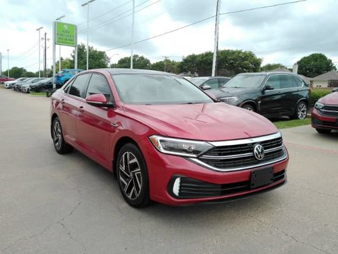 Used 2022 Volkswagen Jetta SEL FWD image 4