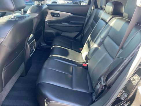 Used 2017 Nissan Murano SL w/ SL Technology Package image 6