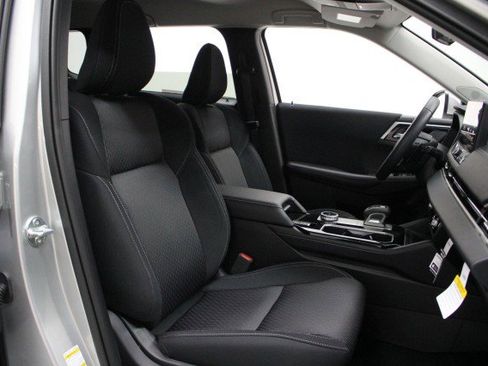 New 2026 Mitsubishi Outlander ES image 19