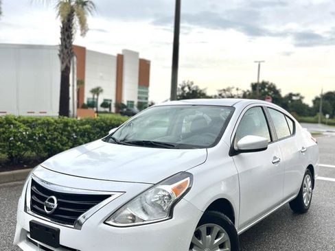 Used 2016 Nissan Versa SV FWD image 17