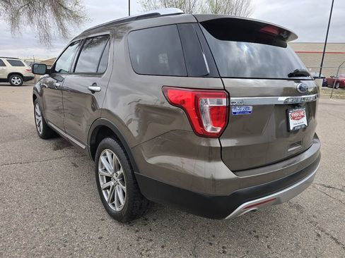 Used 2016 Ford Explorer Limited image 7