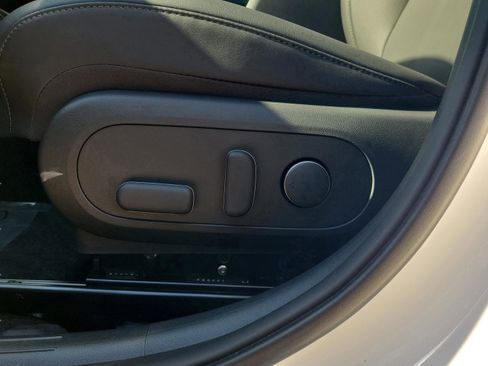 New 2026 Hyundai Kona SEL Premium image 9