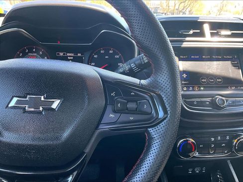 Used 2023 Chevrolet TrailBlazer RS image 18