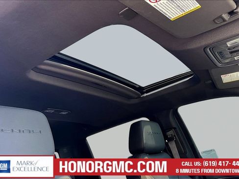 Used 2023 GMC Sierra 2500 Denali AWD/4WD image 28