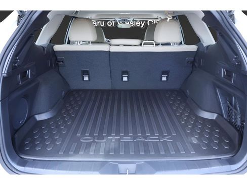 Used 2023 Subaru Outback Limited AWD/4WD image 17