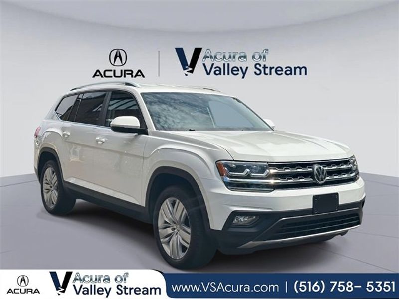 Used 2019 Volkswagen Atlas SE w/ Towing Package image 1