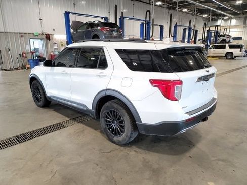 Used 2020 Ford Explorer XLT AWD/4WD image 5
