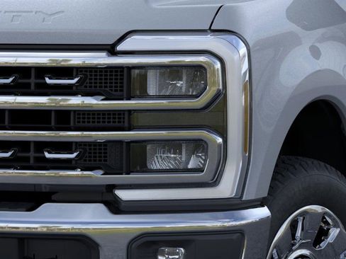 New 2026 Ford F250 Lariat w/ Chrome Package image 18
