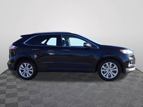 Used 2020 Ford Edge Titanium image 4