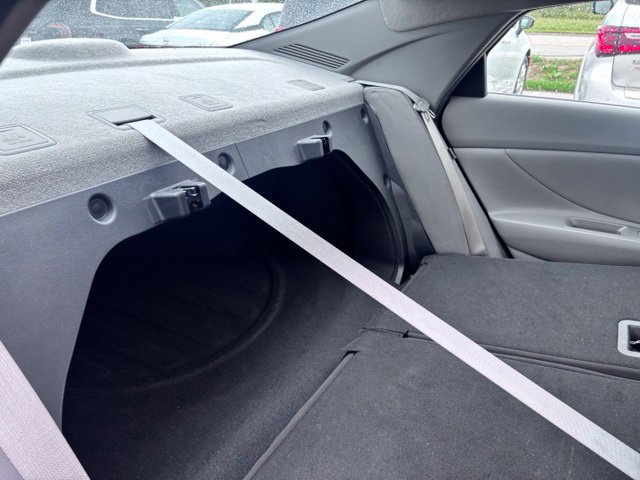 Used 2025 Hyundai Elantra SEL FWD image 49