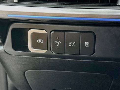 Certified 2024 Hyundai Santa Fe Limited AWD/4WD image 13
