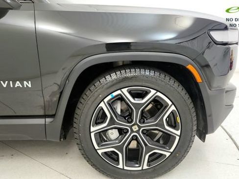 Used 2024 Rivian R1S Adventure AWD/4WD image 21