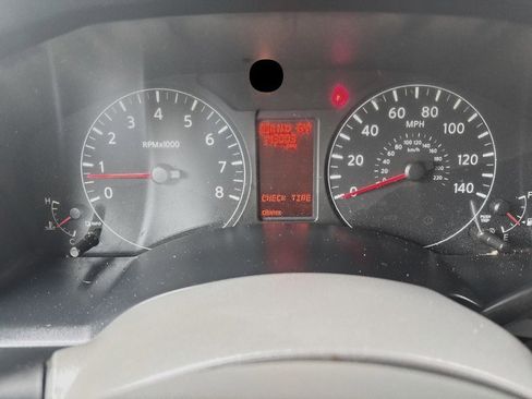 Used 2012 Nissan NV 2500 SV RWD image 38