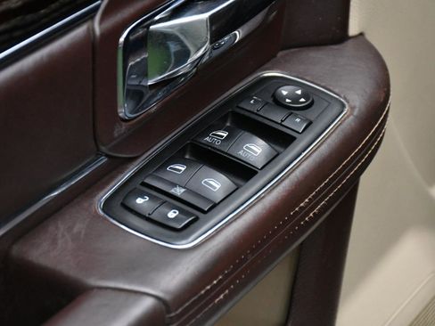 Used 2014 RAM 3500 Laramie Longhorn image 19