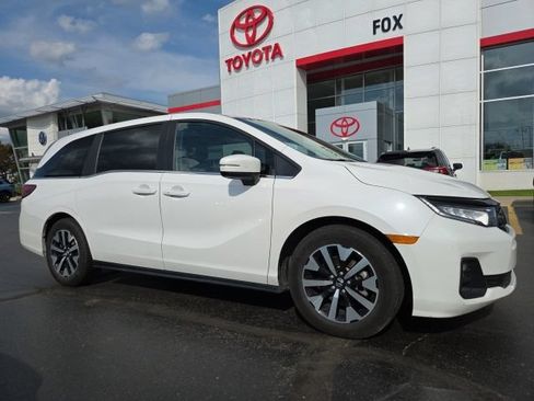 Used 2025 Honda Odyssey EX-L image 3