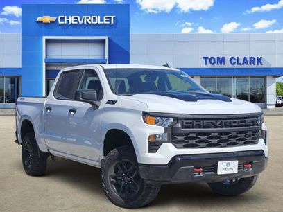 New 2026 Chevrolet Silverado 1500 Custom Trail Boss w/ LPO, Dark Essentials Package