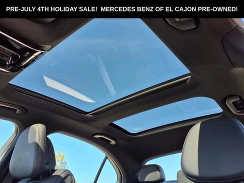 Used 2025 Mercedes-Benz C 300 4MATIC Sedan image 15