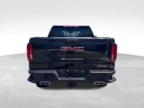 Used 2025 GMC Sierra 1500 AT4 w/ AT4 Premium Package AWD/4WD image 15