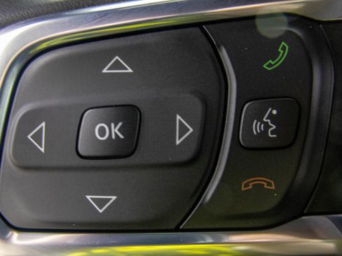 New 2026 Jeep Wrangler Unlimited Sahara AWD/4WD image 30
