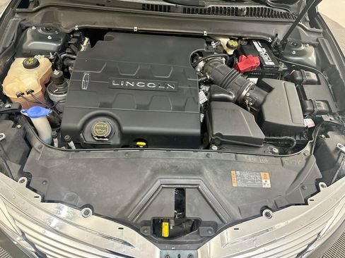Used 2015 Lincoln MKZ w/ Equipment Group 102A Reserve FWD image 34