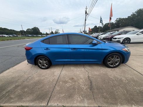 Used 2018 Hyundai Elantra SEL FWD image 15