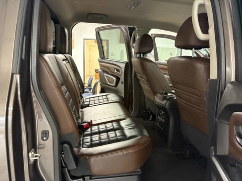 Used 2016 Nissan Titan Platinum Reserve image 18